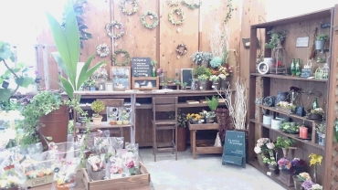「フラワーショップ西川」　（愛媛県西予市）の花屋店舗写真2